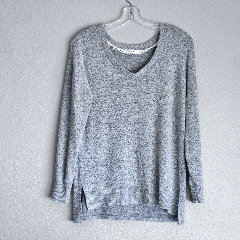 Elegant Heather Gray Long Sleeve V-neck Sweater women’s M